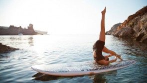 SUP-Pilates mit Carolina Torres in Cala Morell